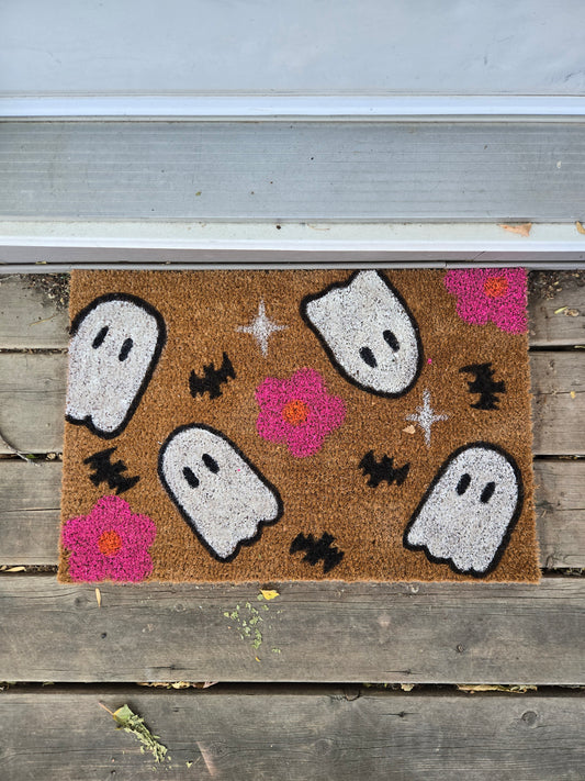 Ghostie Daisy Doormat